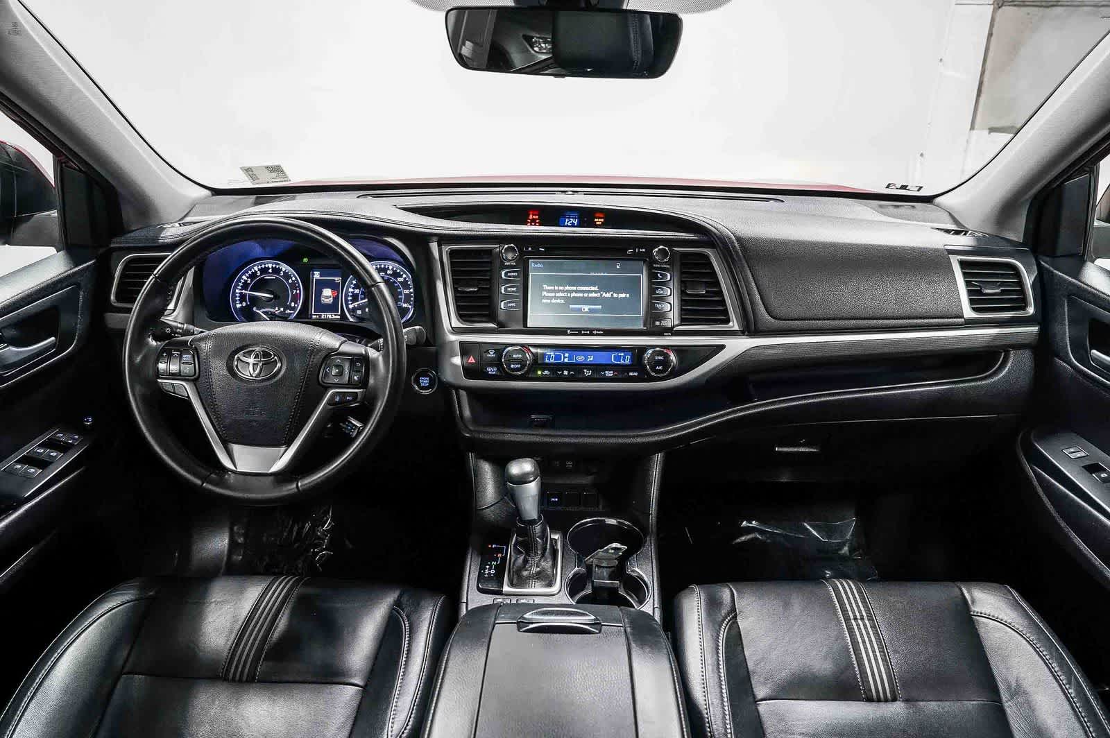 Toyota Highlander SE 2018