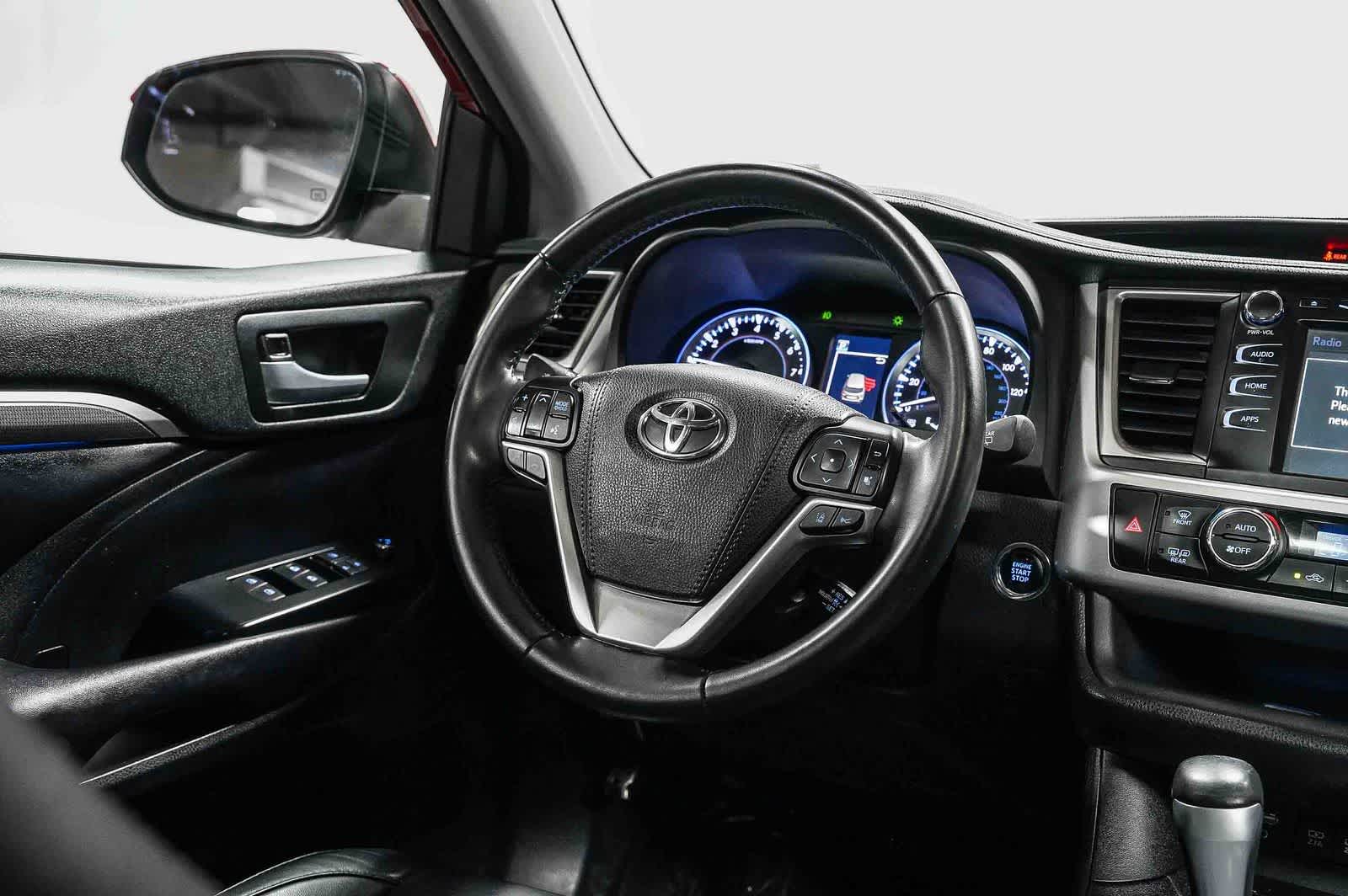Toyota Highlander SE 2018