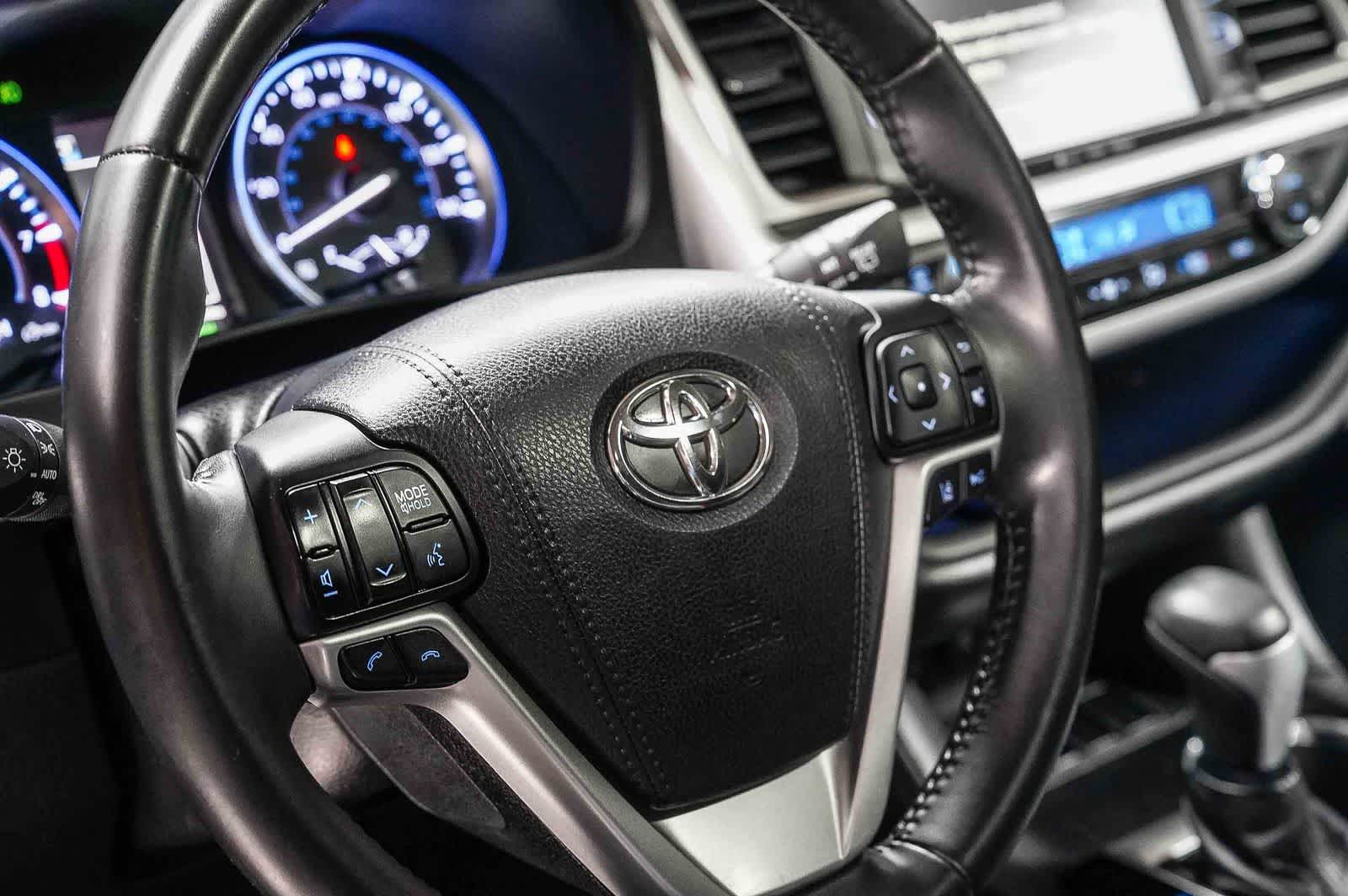 Toyota Highlander SE 2018