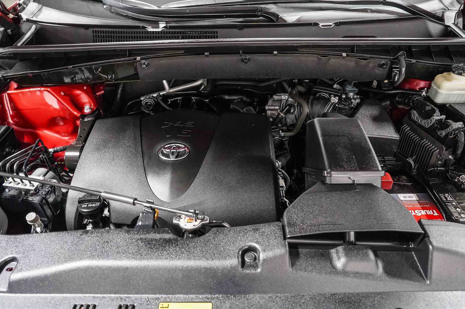 Toyota Highlander SE 2018