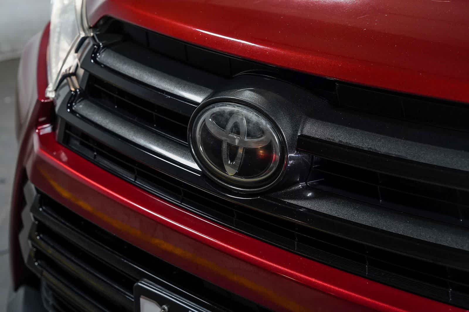 Toyota Highlander SE 2018
