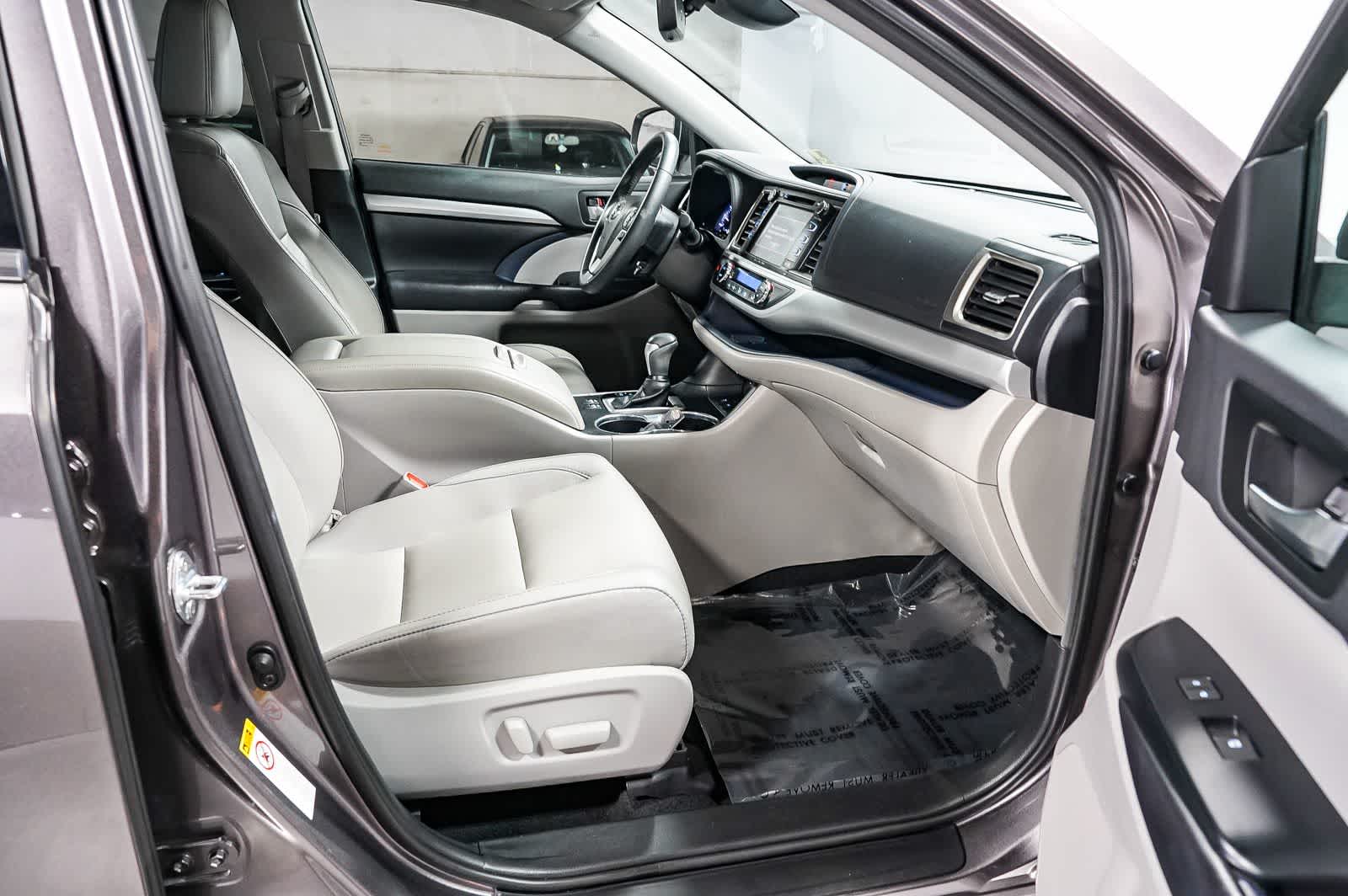 Toyota Highlander XLE 2019