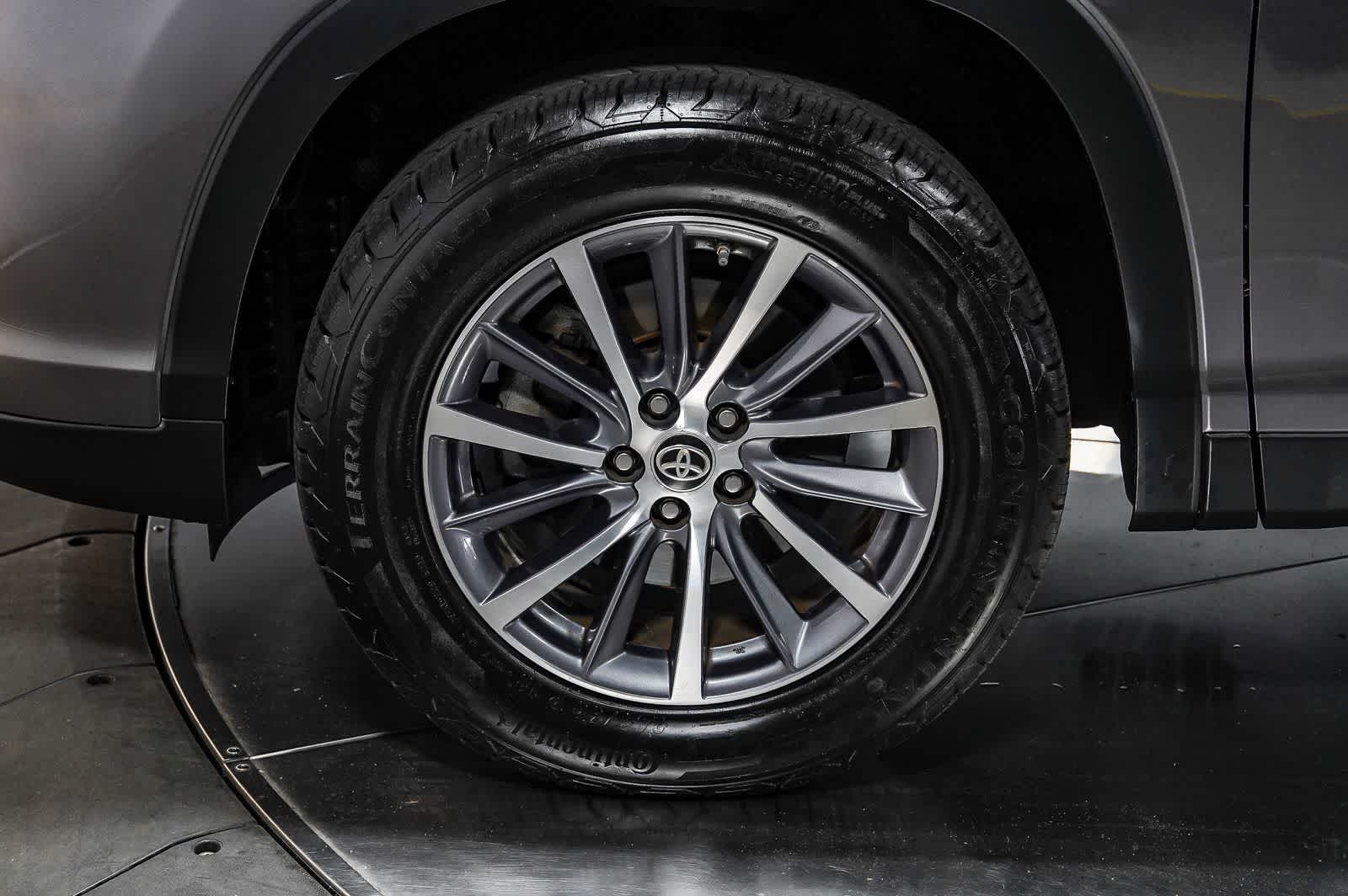 Toyota Highlander XLE 2019