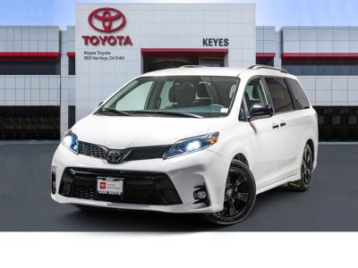 Toyota Sienna SE 2020