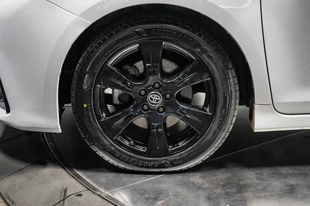 Toyota Sienna SE 2020