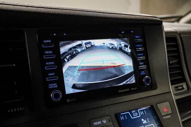 Toyota Sienna SE 2020