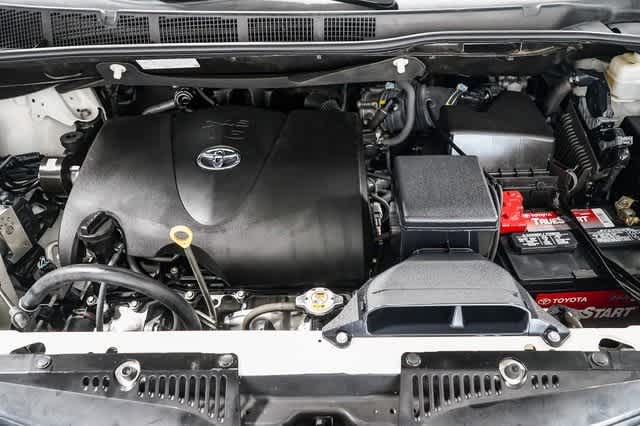 Toyota Sienna SE 2020