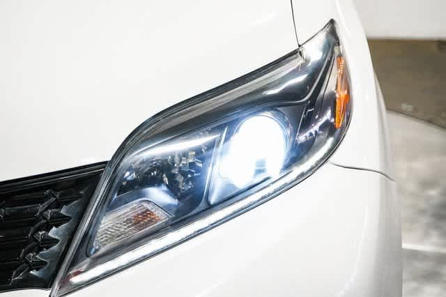 Toyota Sienna SE 2020