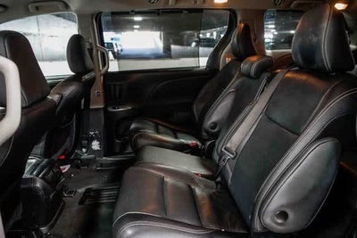 Toyota Sienna SE 2020