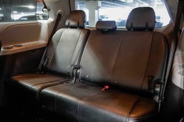 Toyota Sienna SE 2020