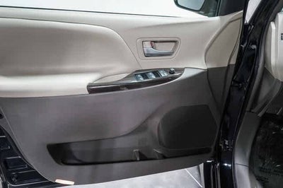 Toyota Sienna XLE 2019