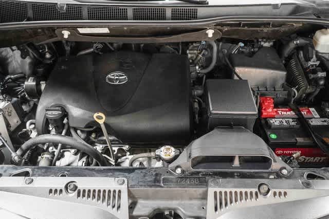 Toyota Sienna XLE 2019