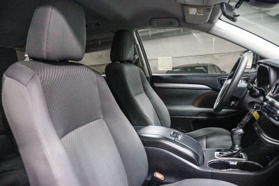 Toyota Highlander LE 2018