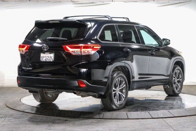 Toyota Highlander LE 2018