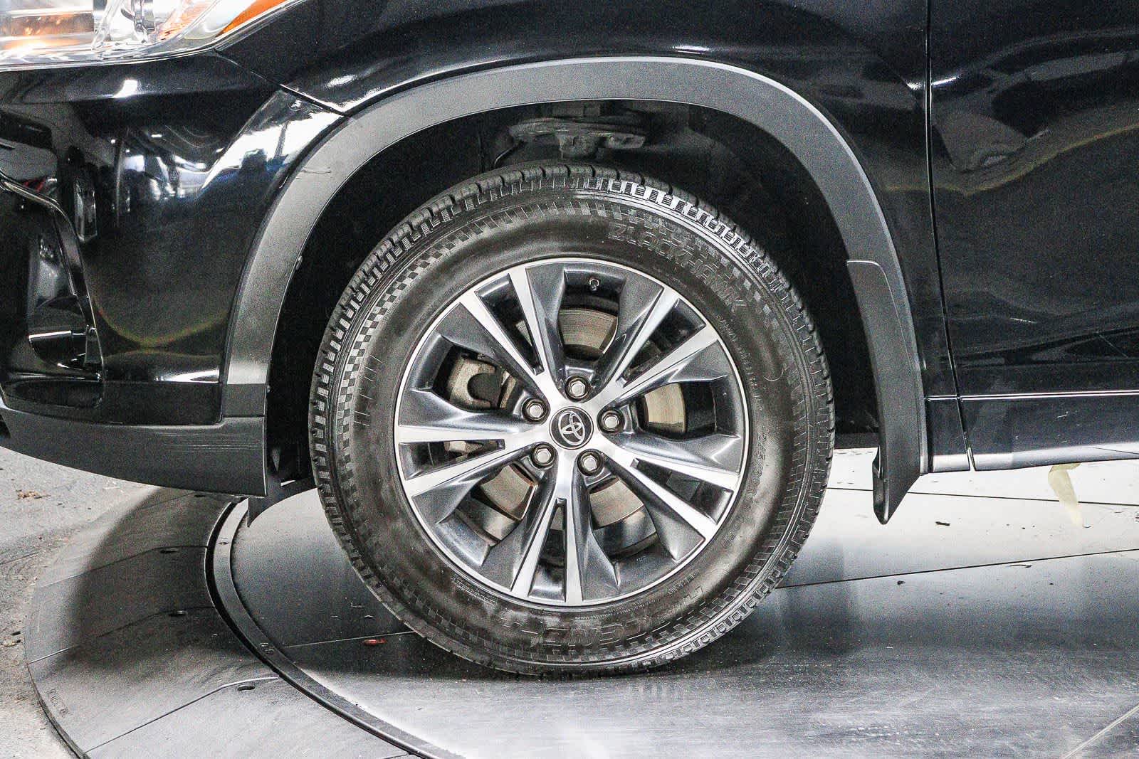 Toyota Highlander LE 2018