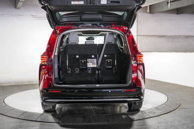 Toyota Sienna Limited 2024