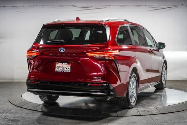 Toyota Sienna Limited 2024