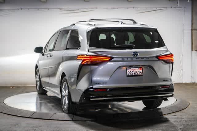 2025 Toyota Sienna Limited