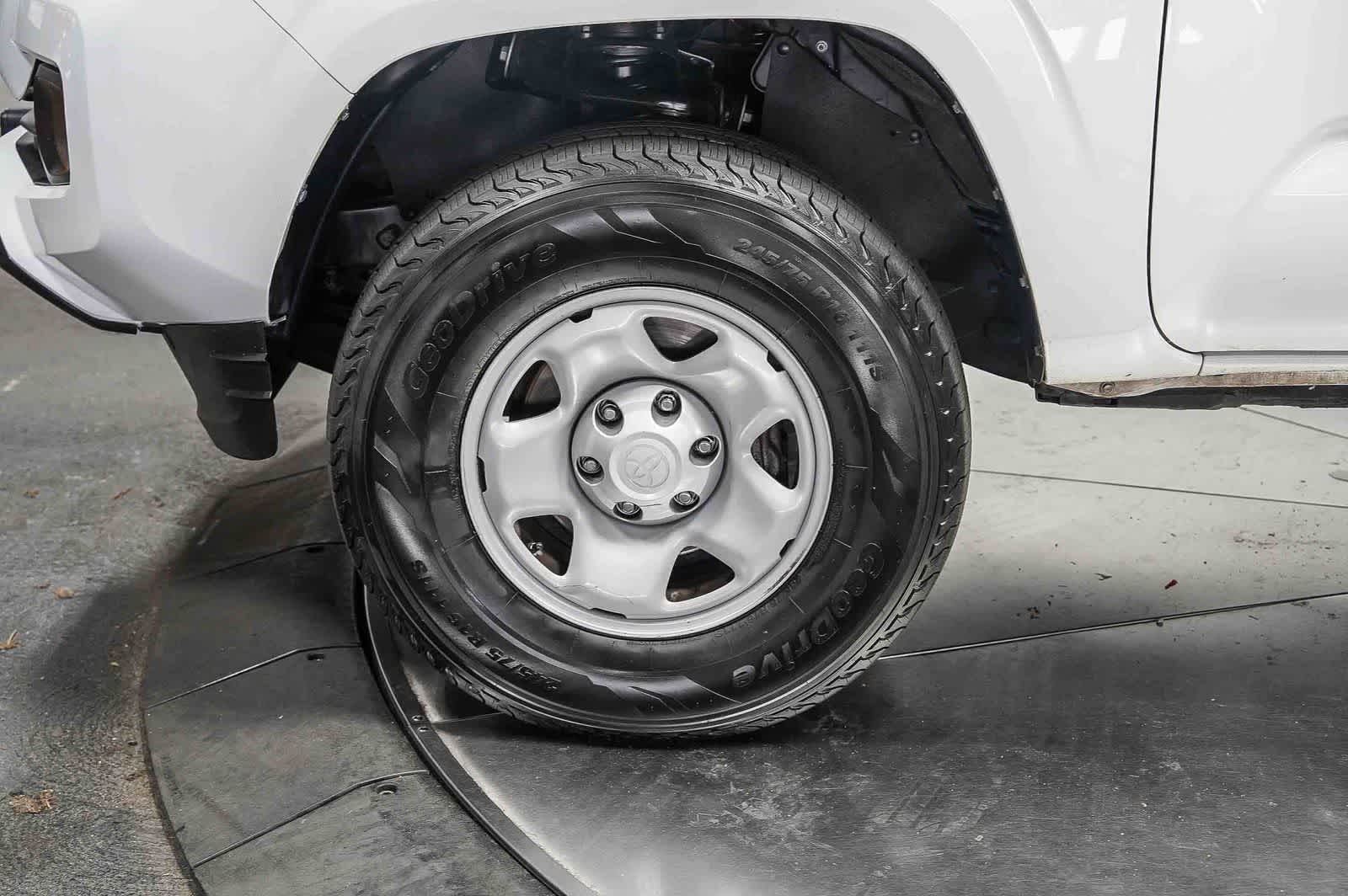 Toyota Tacoma SR5 2019