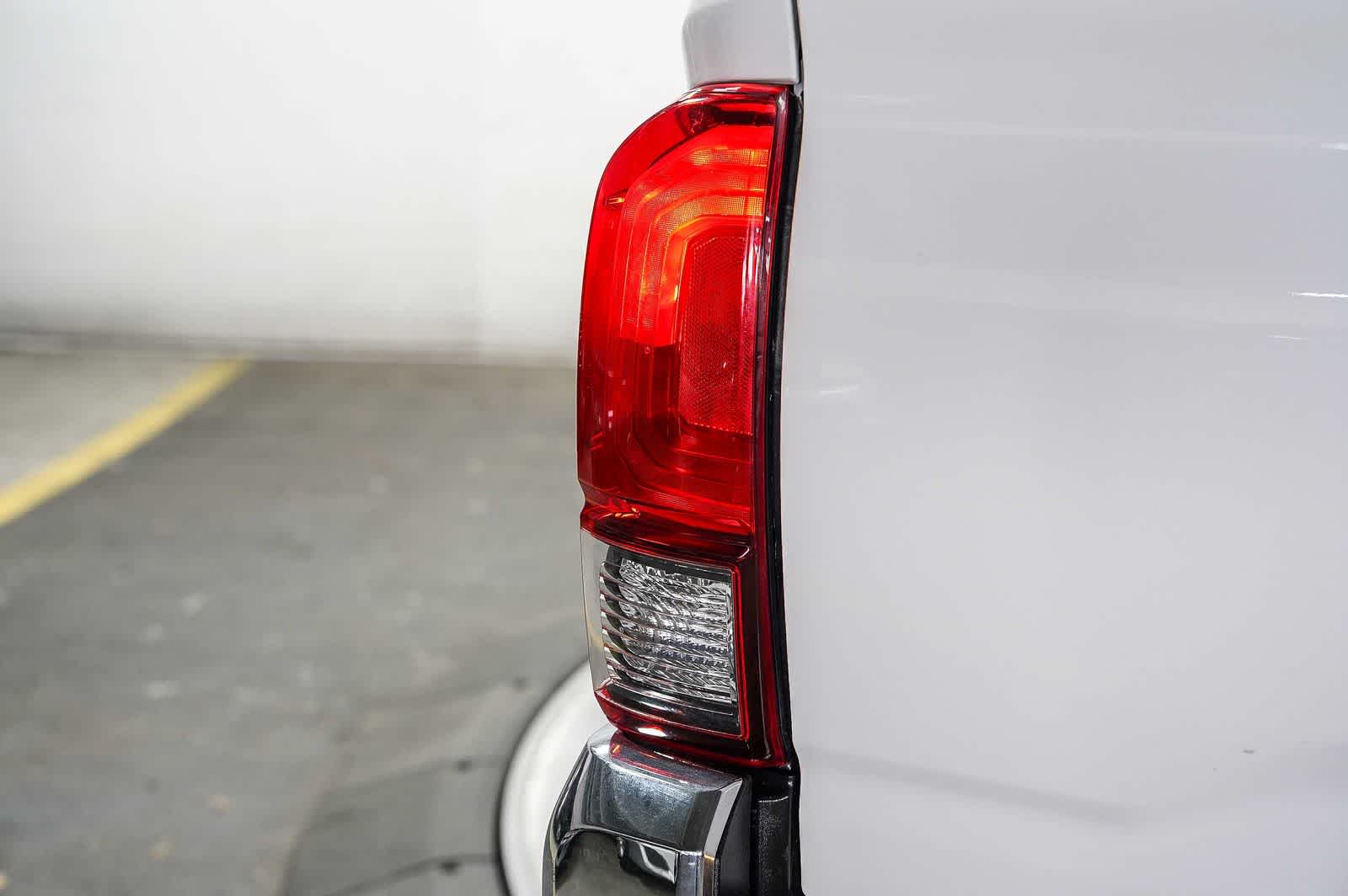 Toyota Tacoma SR5 2019