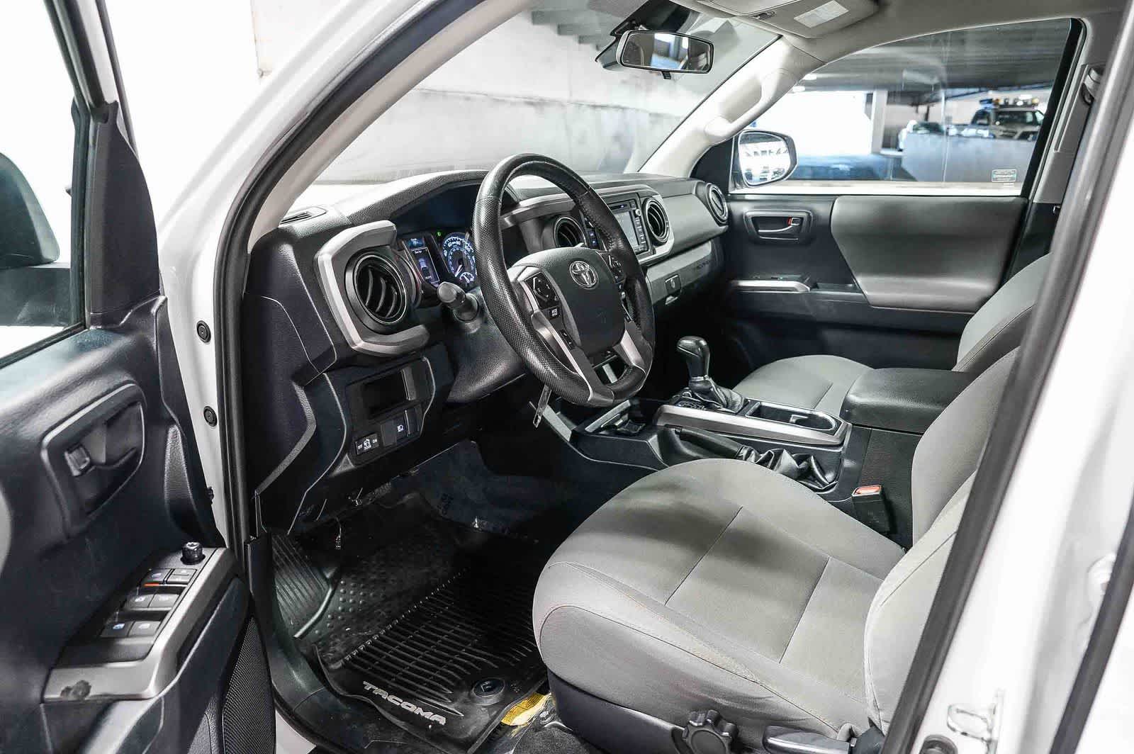 Toyota Tacoma SR5 2019