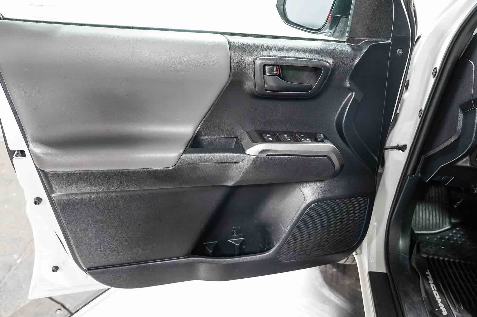 Toyota Tacoma SR5 2019