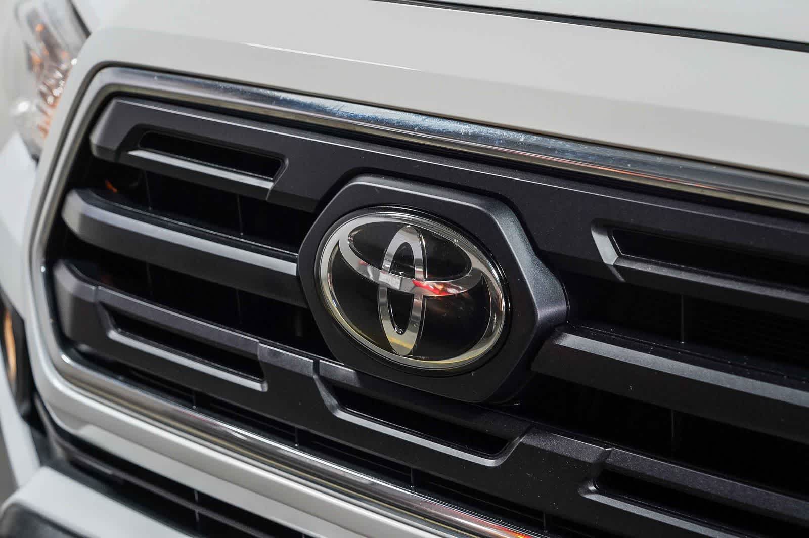 Toyota Tacoma SR5 2019
