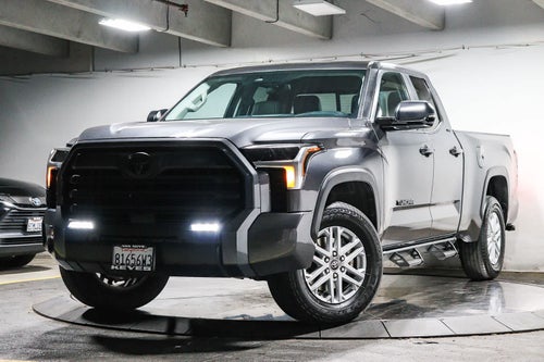 Toyota Tundra SR5 2024