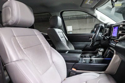 Toyota Tundra SR5 2024