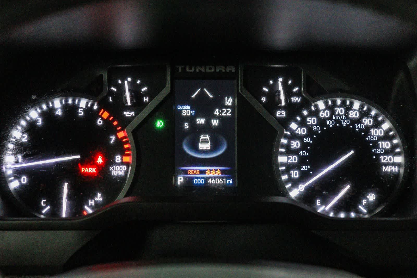Toyota Tundra SR5 2024