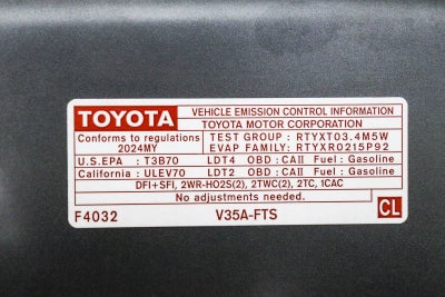 Toyota Tundra SR5 2024