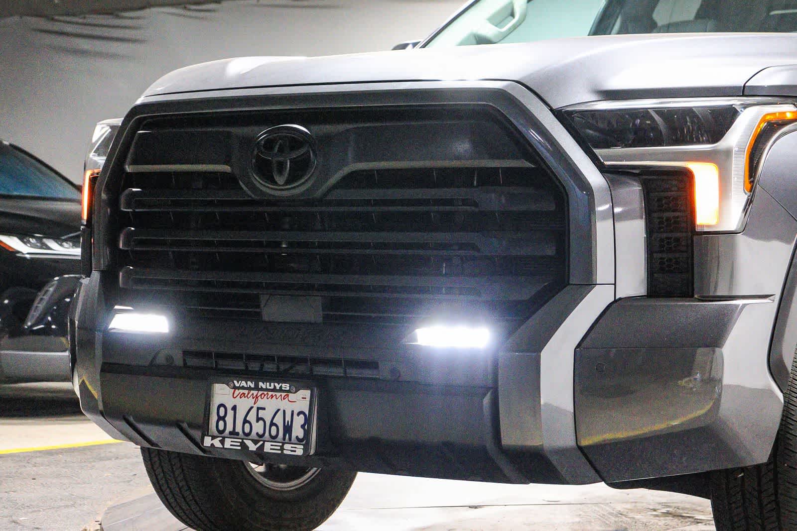 Toyota Tundra SR5 2024