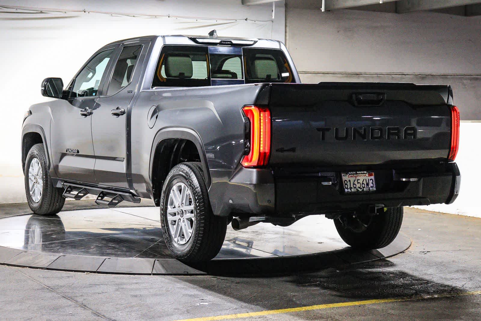 Toyota Tundra SR5 2024
