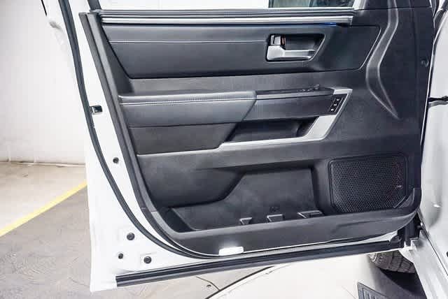 Toyota Tundra Platinum Hybrid 2024