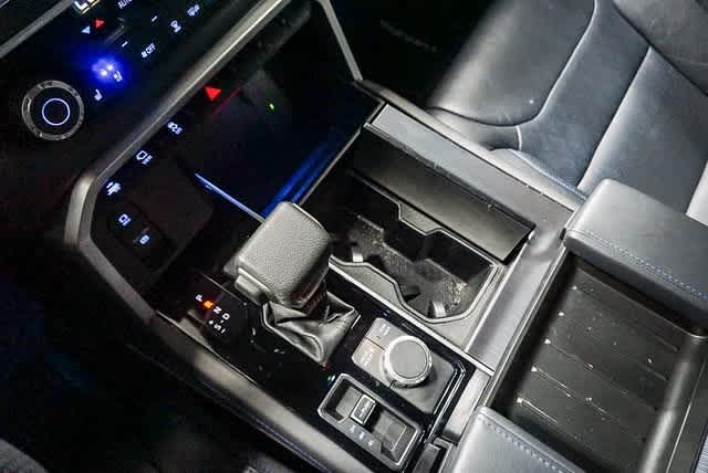 Toyota Tundra Platinum Hybrid 2024