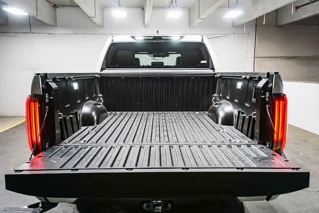 Toyota Tundra Platinum Hybrid 2024