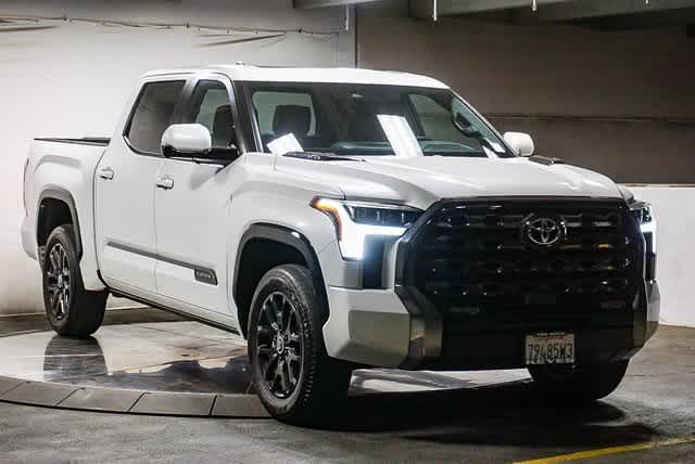 Toyota Tundra Platinum Hybrid 2024