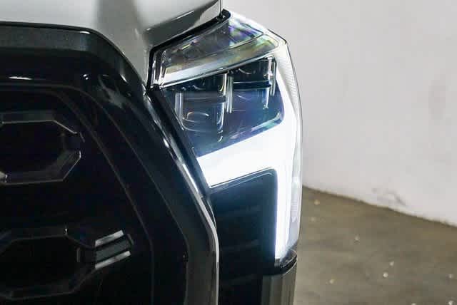 Toyota Tundra Platinum Hybrid 2024