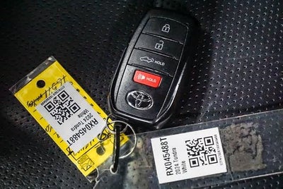 Toyota Tundra Platinum Hybrid 2024