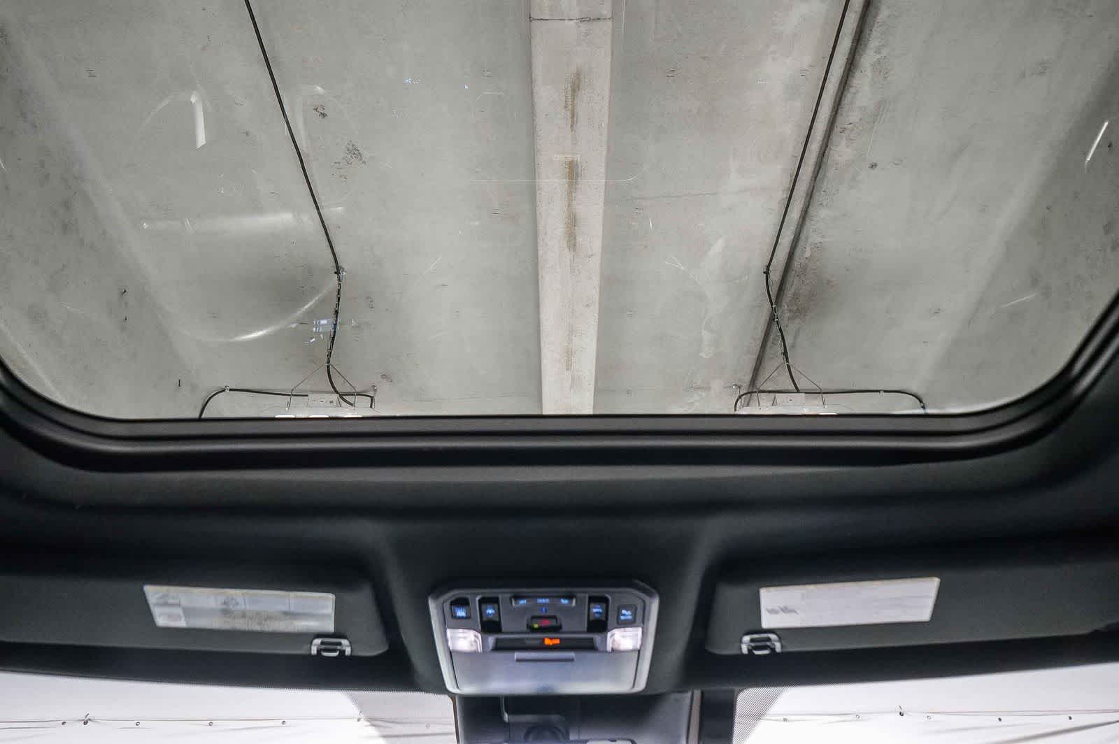 Toyota Tundra Platinum Hybrid 2023