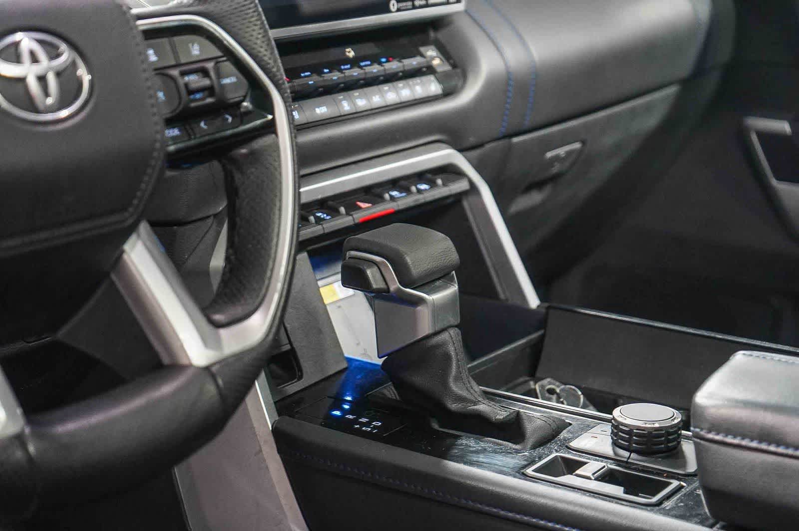 Toyota Tundra Platinum Hybrid 2023