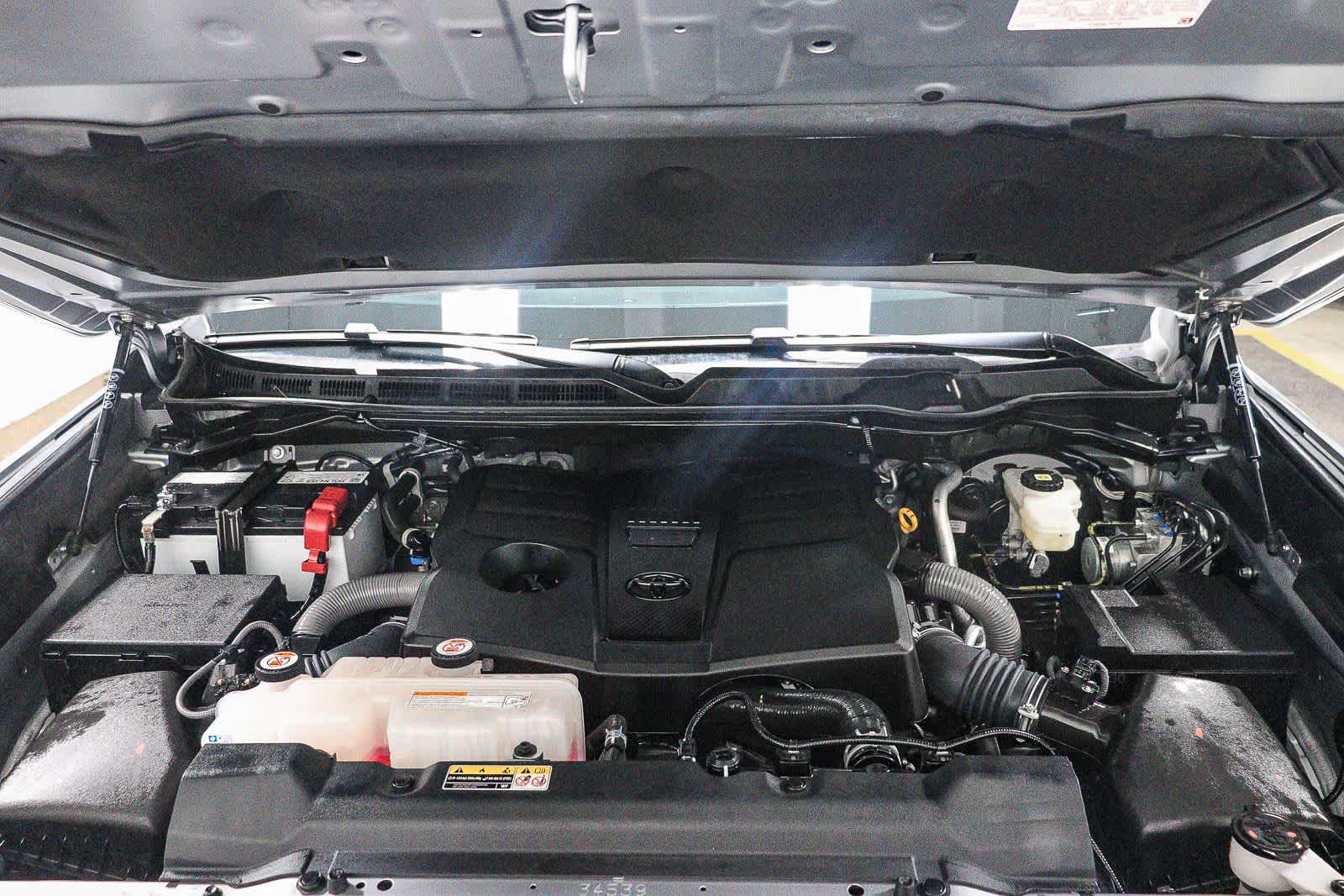 Toyota Tundra Limited 2024