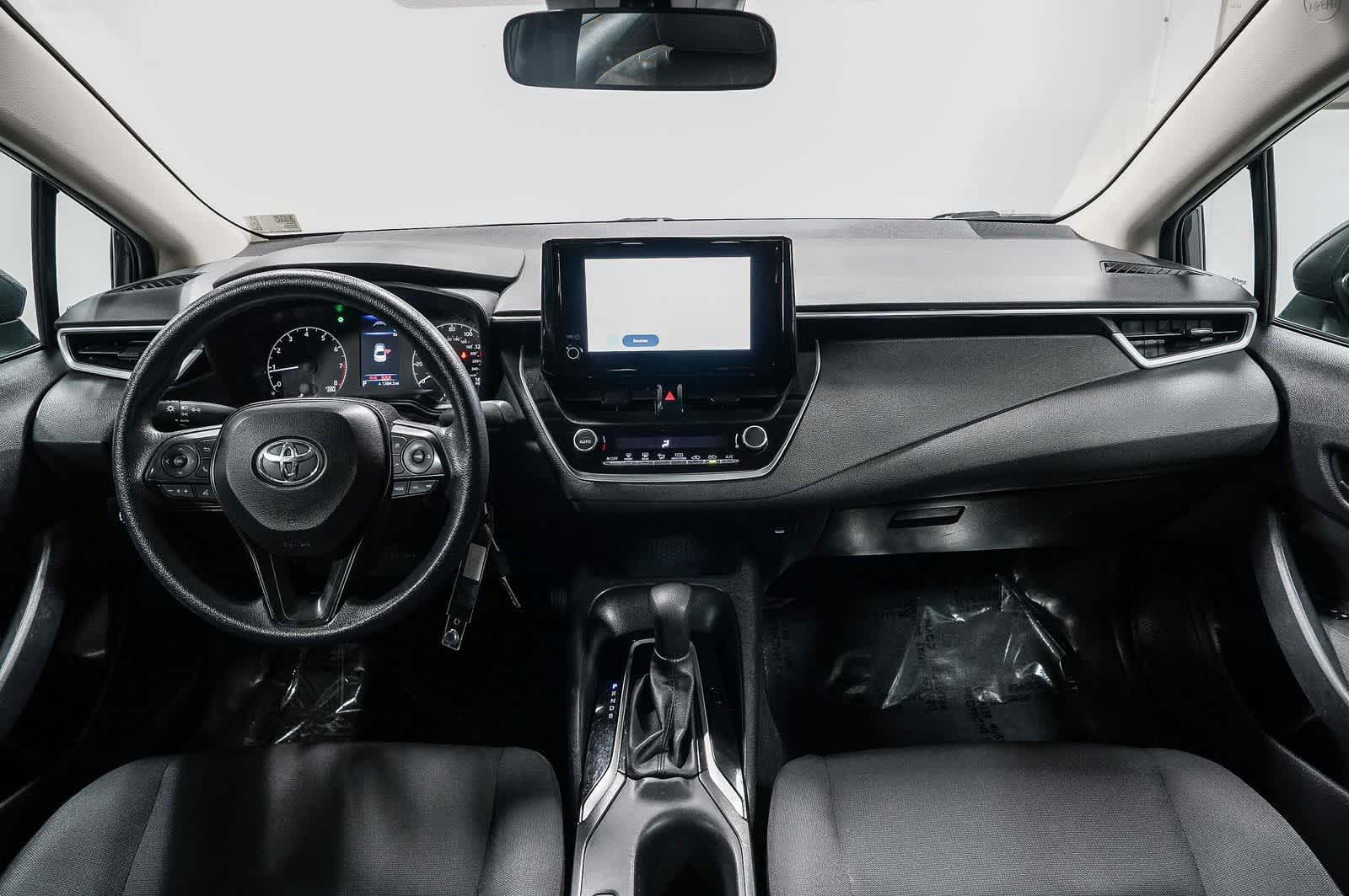 Toyota Corolla LE 2024