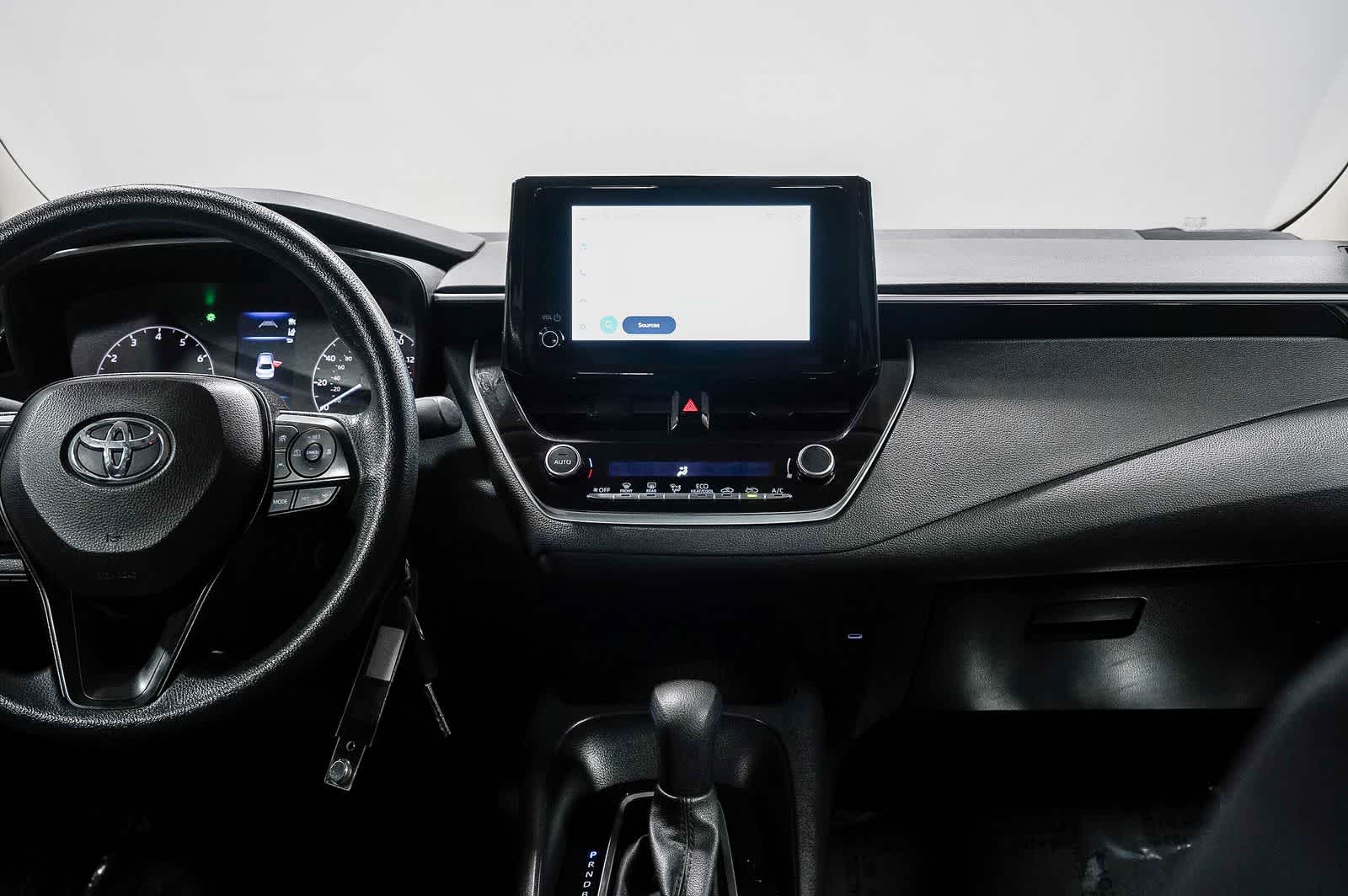 Toyota Corolla LE 2024
