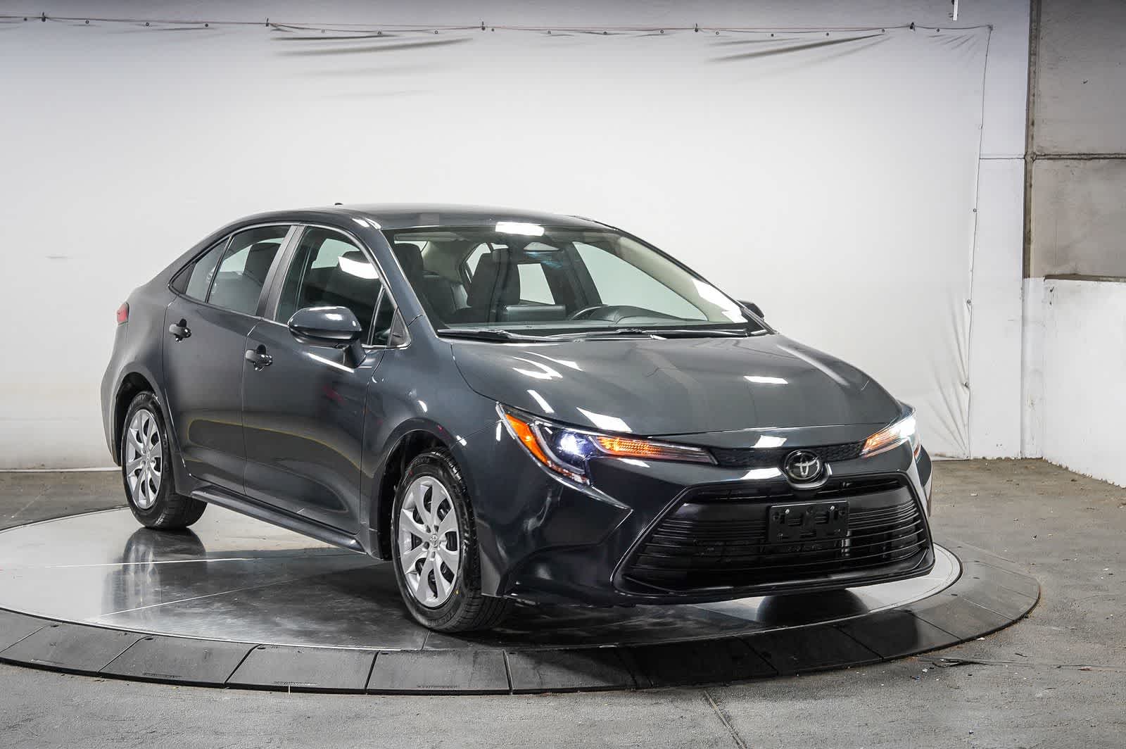 Toyota Corolla LE 2024