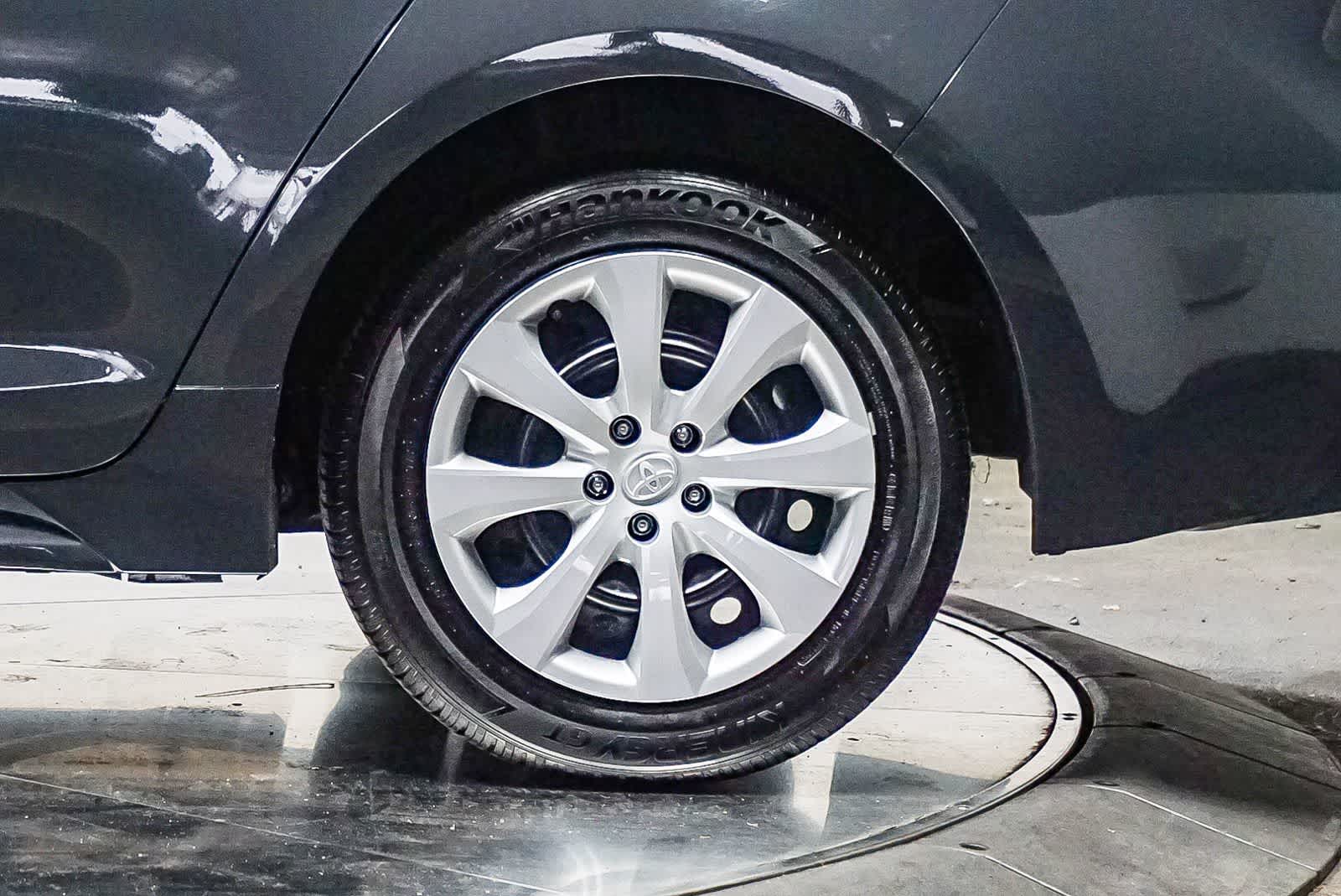 Toyota Corolla LE 2025