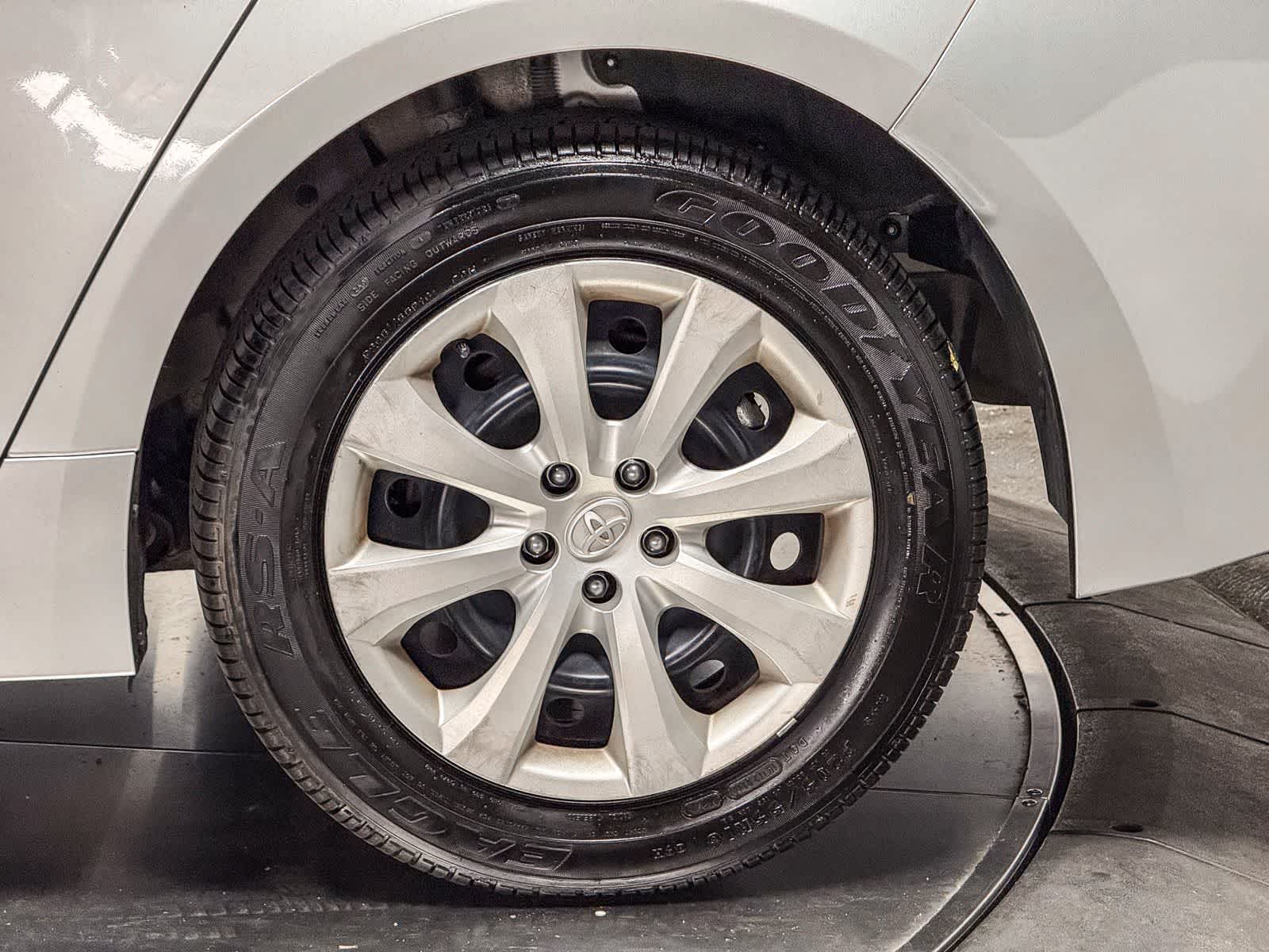 Toyota Corolla LE 2024