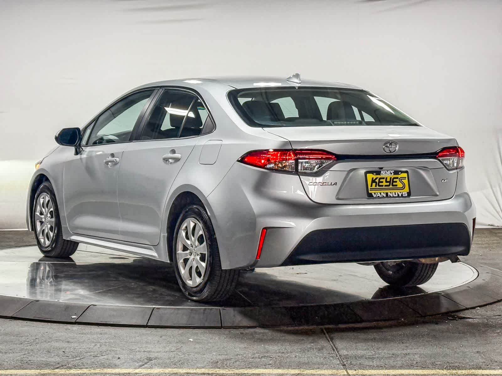 Toyota Corolla LE 2024