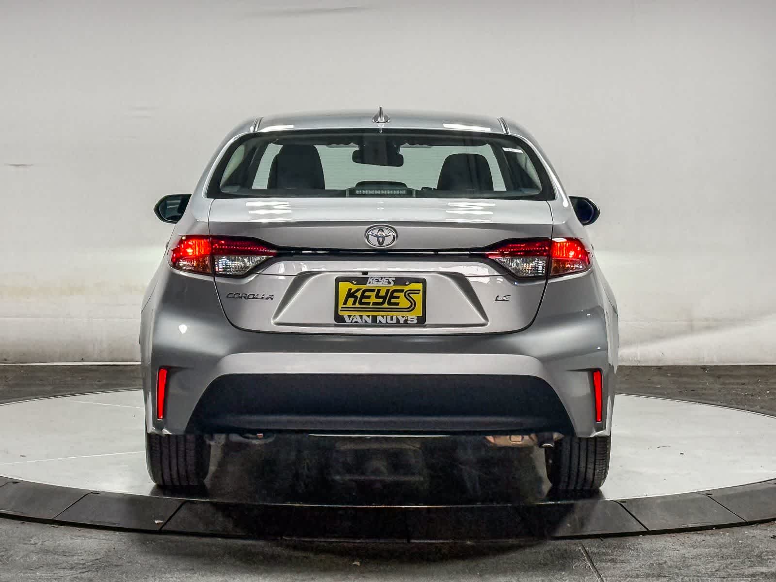 Toyota Corolla LE 2024