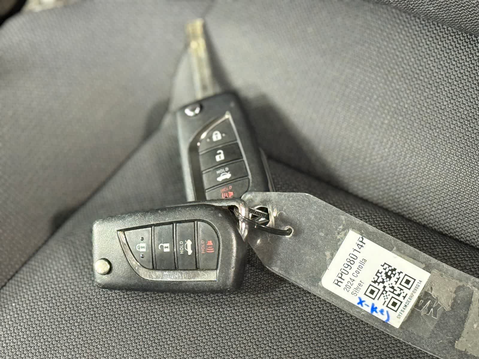 Toyota Corolla LE 2024